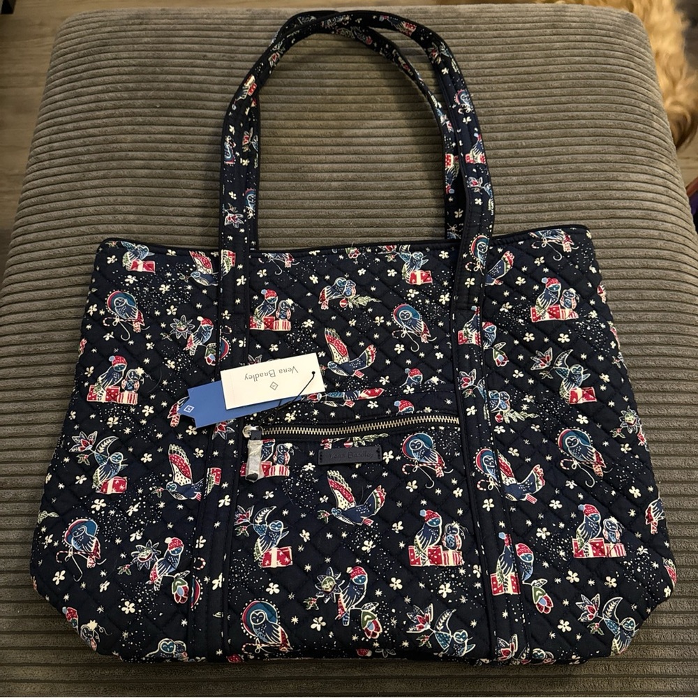 Vera Bradley Iconic Vera Tote & Hipster Set Holiday Owls Navy Background NWT - Picture 2 of 16